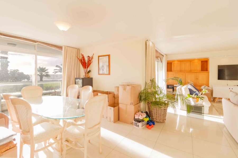 2 Bedroom Property for Sale in Sea Point Western Cape